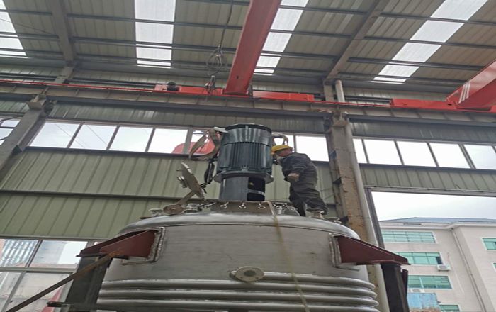 金秋十月碩果累累，高速分散盤攪拌器一次試車成功