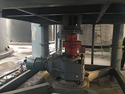 底入式攪拌裝置